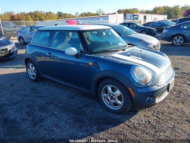 2009 MINI COOPER HARDTOP WMWMF33599TU73493 Photo 0