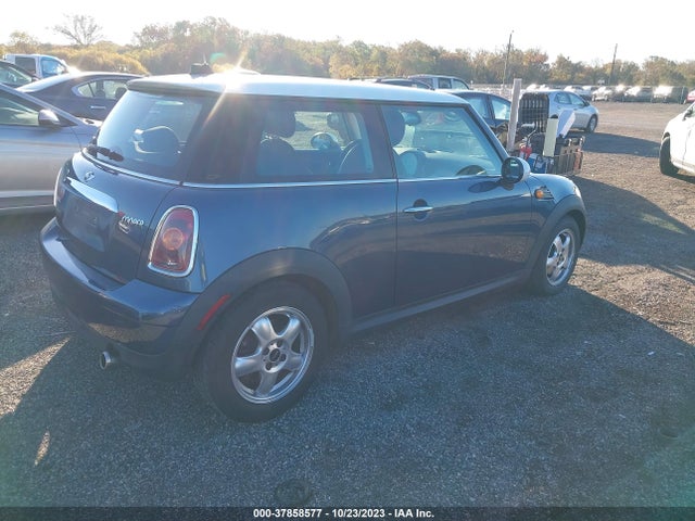 2009 MINI COOPER HARDTOP WMWMF33599TU73493 Photo 3
