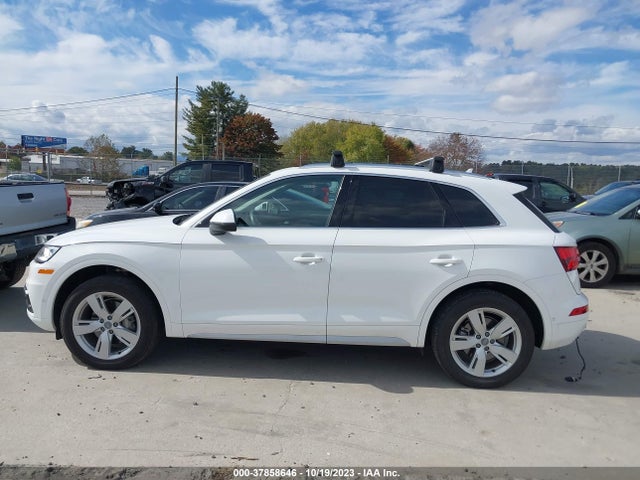 WA1CNAFY8K2049501 Audi Q5 45 Premium