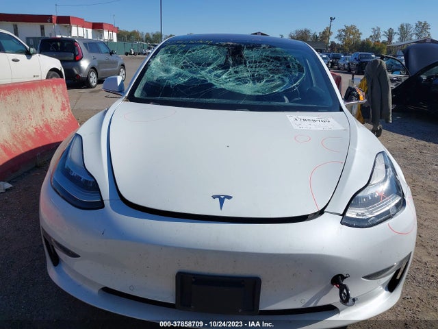 Tesla Model 3 Range Battery 2018 5YJ3E1EAXJF056360 Image 13