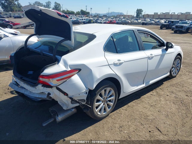 2020 TOYOTA CAMRY LE VIN: 4T1C11AK3LU506494