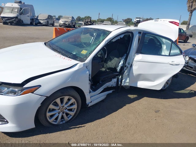 2020 TOYOTA CAMRY LE VIN: 4T1C11AK3LU506494