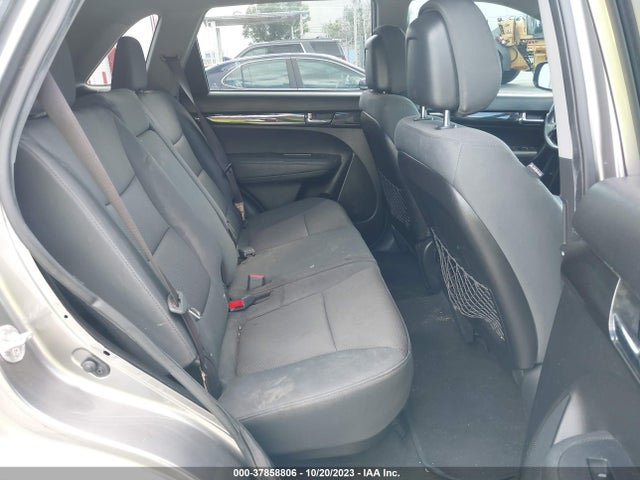 2013 KIA SORENTO LX VIN: 5XYKT4A18DG416229