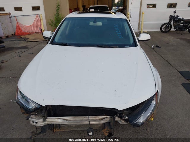 WAUBFAFL4GN014055 Audi A4 PREMIUM