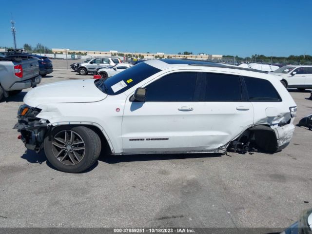 1C4RJFLG5HC873883 Jeep Grand Cherokee Trailhawk