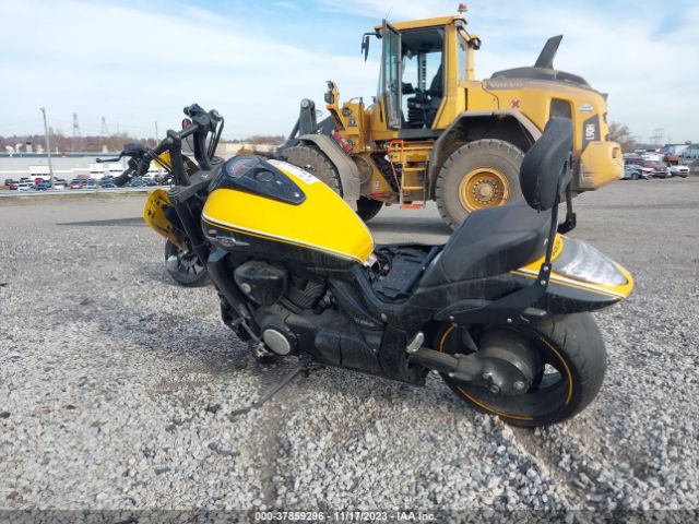 2014 SUZUKI VZR1800 JS1VY53A7E2100618 Photo 2