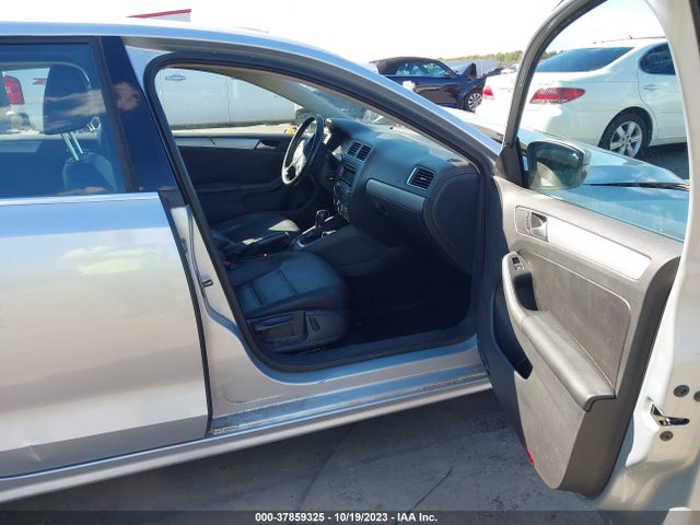 2013 VOLKSWAGEN JETTA SEDAN SE VIN: 3VWDP7AJ5DM442298