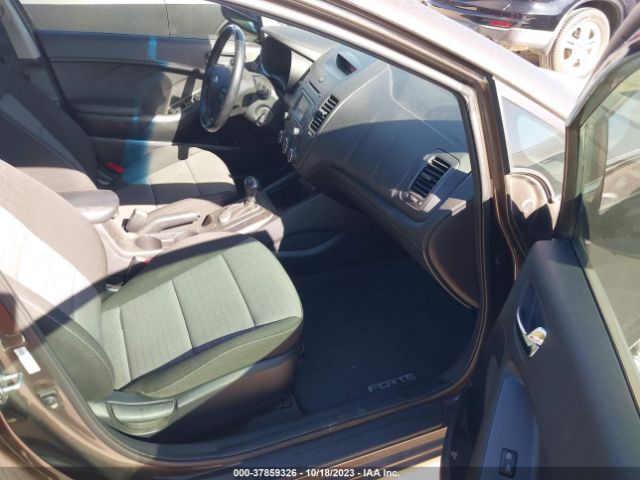 KNAFX5A84E5244720 KIA Forte 5-door Ex
