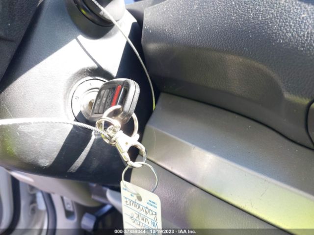5J6RM3H35EL016609 Honda CR-V LX