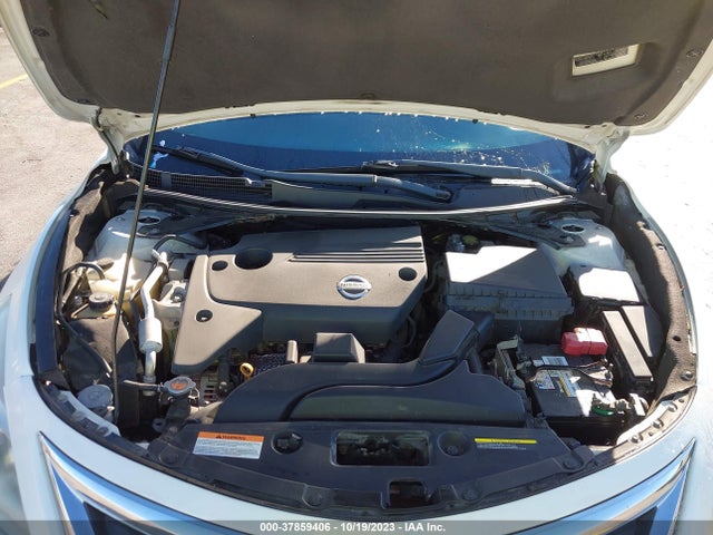 2015 NISSAN ALTIMA 2.5 SL/2.5 SV/2.5/2.5 S VIN: 1N4AL3AP3FN310573