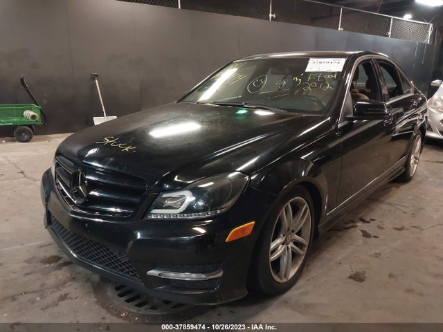 Продажа на аукционе авто 2012 Mercedes-benz C-class C 300, vin: WDDGF8BB6CA684440, номер лота: 37859474