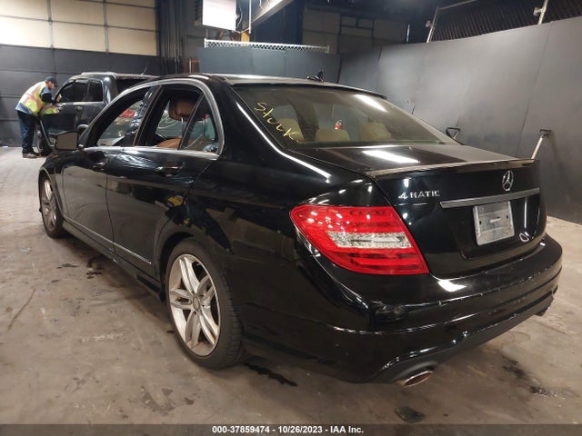Продажа на аукционе авто 2012 Mercedes-benz C-class C 300, vin: WDDGF8BB6CA684440, номер лота: 37859474