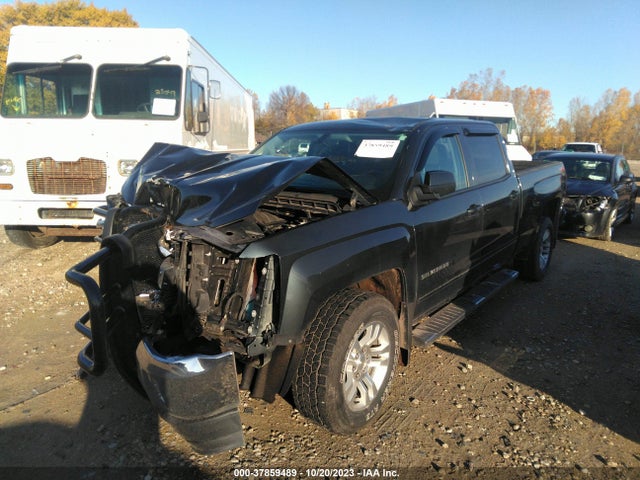 Chevrolet Silverado 1500 Lt 2018 3GCUKREC4JG537681 Image 2