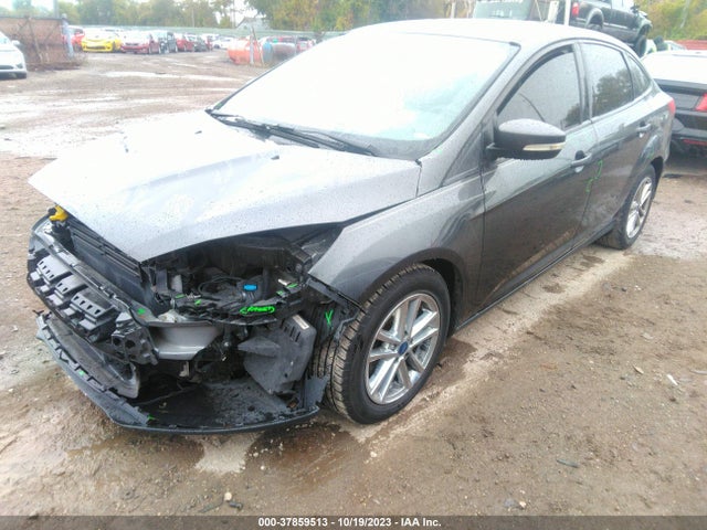 Ford FOCUS SE 2017 1FADP3F28HL345364 Image 2