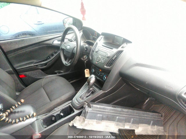 Ford FOCUS SE 2017 1FADP3F28HL345364 Image 5