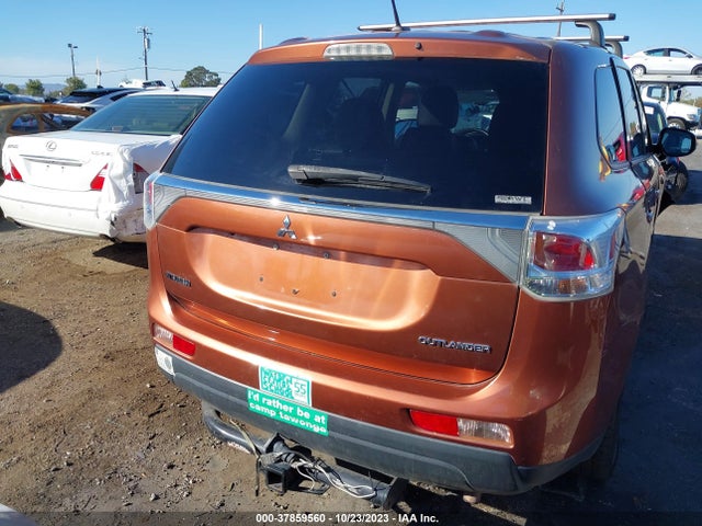 Mitsubishi Outlander Se 2014 JA4AZ3A35EZ001517 Image 16