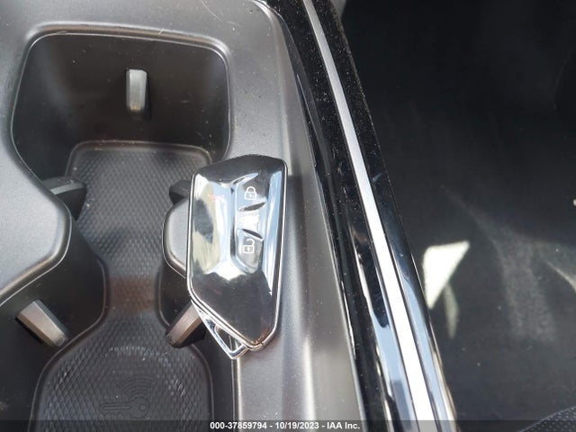 2023 VOLKSWAGEN ID.4 PRO S VIN: 1V2FMPE80PC010881
