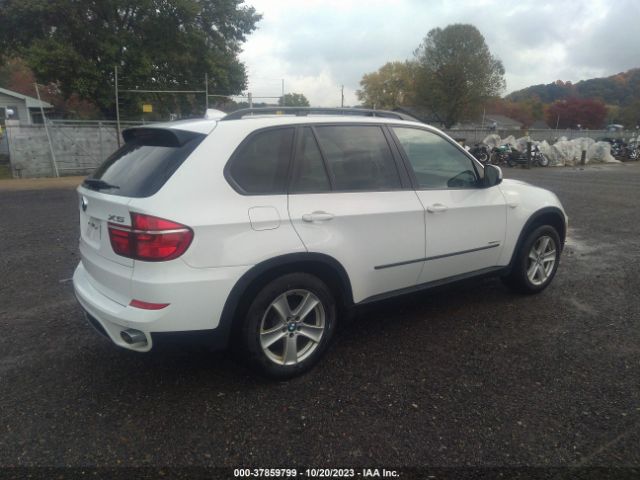 2012 BMW X5 5UXZW0C58CL668126 Photo 3