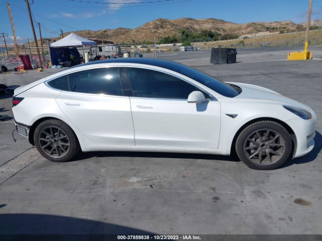 5YJ3E1EAXLF720885 Tesla Model 3 Standard Range