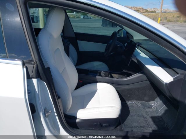 5YJ3E1EAXLF720885 Tesla Model 3 Standard Range