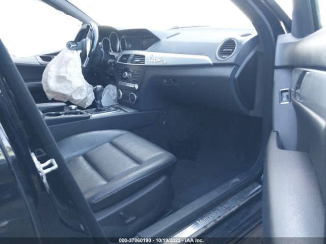 WDDGF4HB2EA935683 Mercedes-Benz C-class C 250