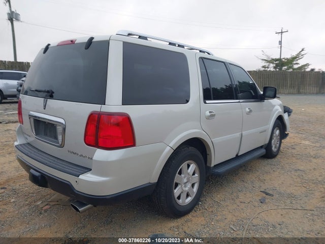 2005 LINCOLN NAVIGATOR LUXURY/ULTIMATE VIN: 5LMFU28525LJ17684