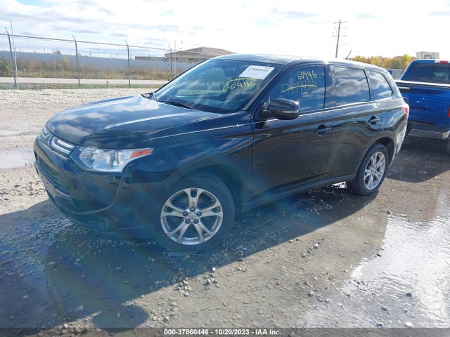 JA4AD3A32EZ014238 Mitsubishi Outlander Se