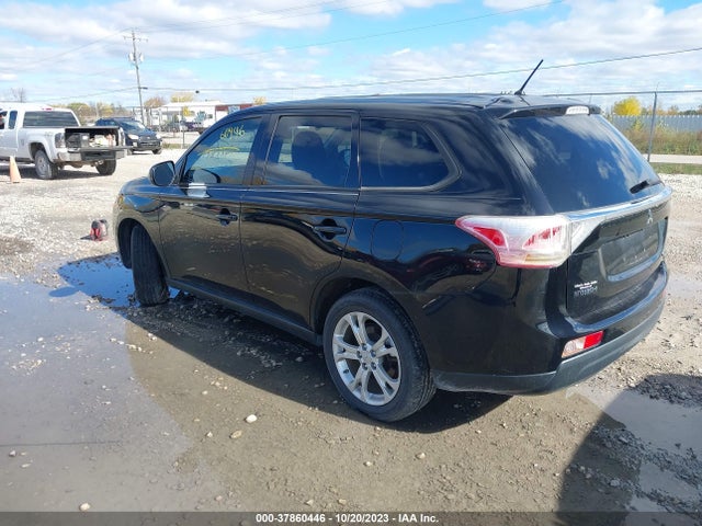 JA4AD3A32EZ014238 Mitsubishi Outlander Se