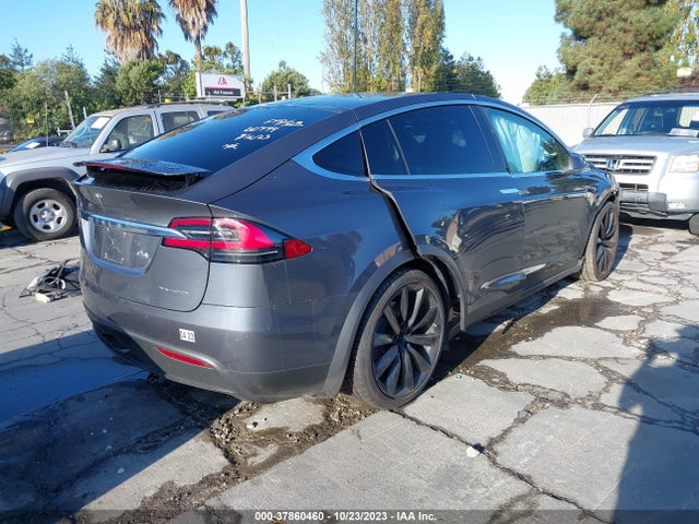 Tesla Model X Long Range 2020 5YJXCDE24LF261631 Image 4