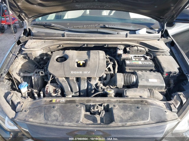 2017 HYUNDAI ELANTRA SE VIN: 5NPD84LF7HH089386