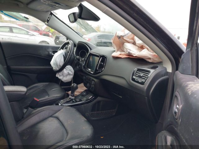 3C4NJDCB7JT258981 Jeep Compass Limited