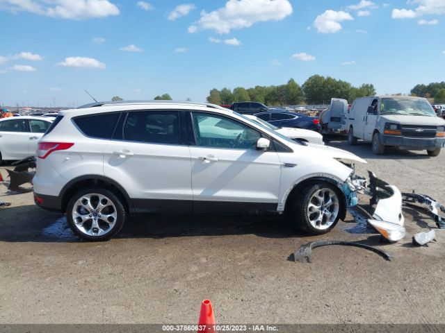 1FMCU0JX9EUC81644 Ford Escape Titanium