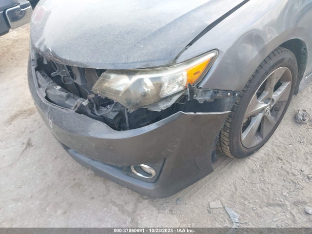 2014 TOYOTA CAMRY SE V6 VIN: 4T1BK1FK2EU024121