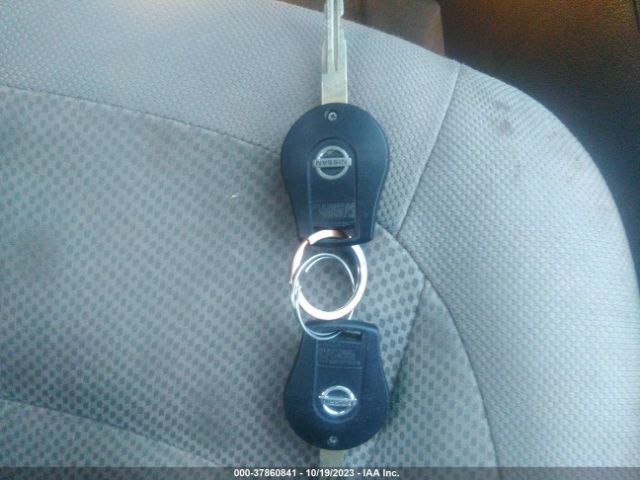 JN8AS5MT1EW100214 Nissan Rogue Select S