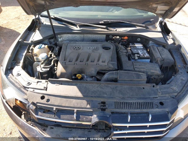 1VWCN7A31EC027081 Volkswagen Passat Tdi Sel Premium