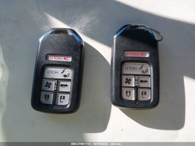 JHMZC5F37JC017681 Honda Clarity Plug-in Hybrid Touring