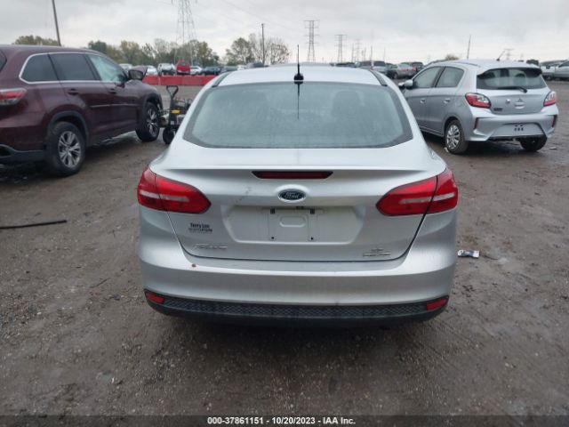 1FADP3F27GL255279 Ford FOCUS SE