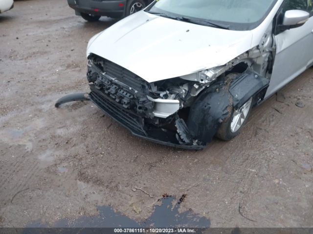 1FADP3F27GL255279 Ford FOCUS SE