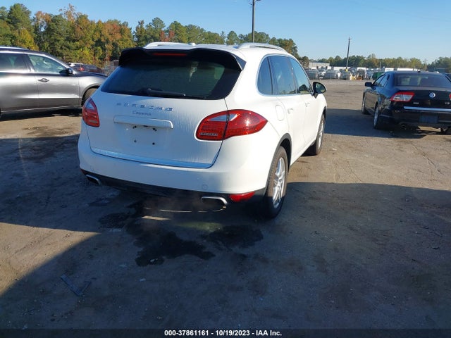 2013 PORSCHE CAYENNE WP1AA2A29DLA12938 Photo 3