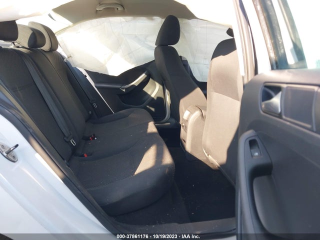 3VW2K7AJ0EM375973 Volkswagen Jetta Sedan S