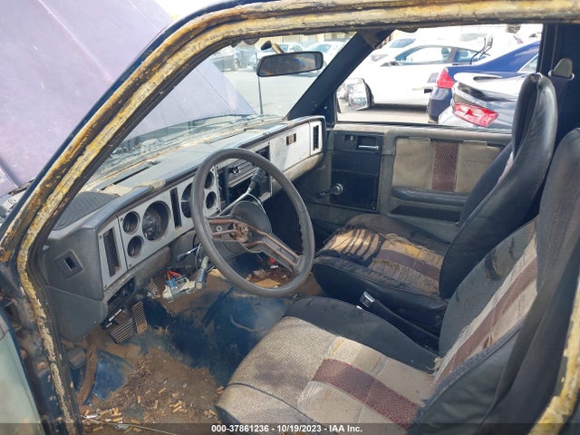1982 CHEVROLET S TRUCK S10 VIN: 1GCBS14B9C2126323