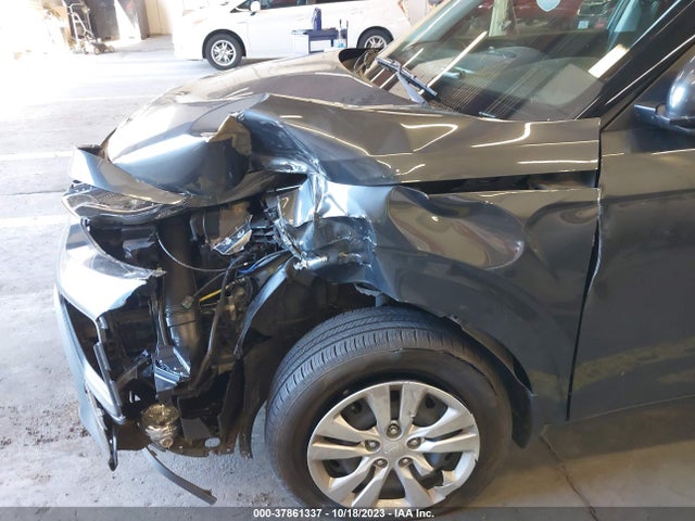 2020 KIA SOUL LX VIN: KNDJ23AU7L7722191