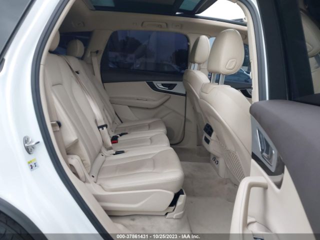 WA1AHAF75KD041429 Audi Q7 45 Premium