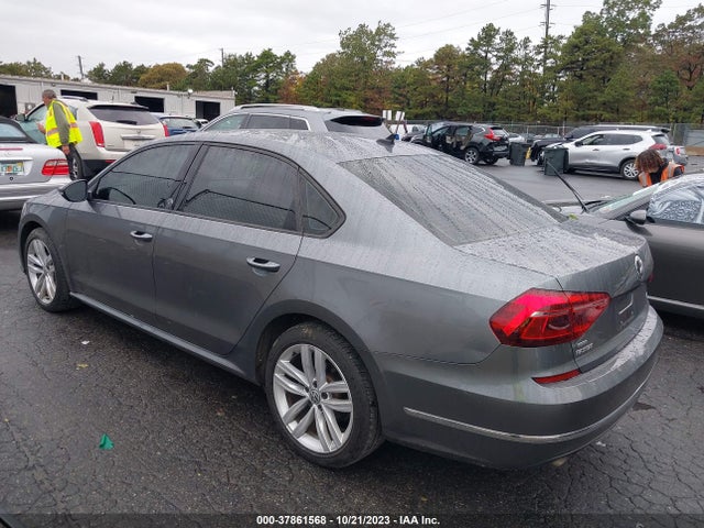 1VWLA7A38KC001164 Volkswagen Passat 2.0t Wolfsburg Edition
