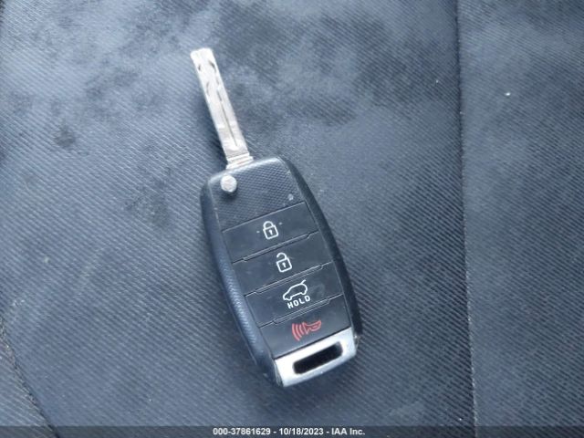 KNDJP3A50E7030982 KIA SOUL +