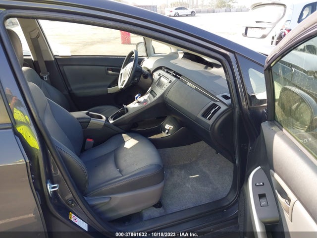 Toyota Prius Four 2015 JTDKN3DU8F0461528 Image 5