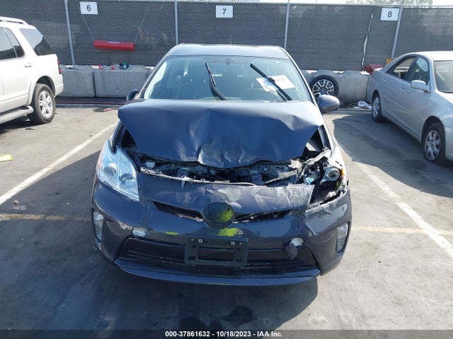 Toyota Prius Four 2015 JTDKN3DU8F0461528 Image 6