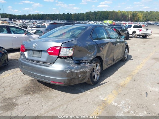 2014 VOLKSWAGEN JETTA 2.0L TDI VIN: 3VWLL7AJXEM403909