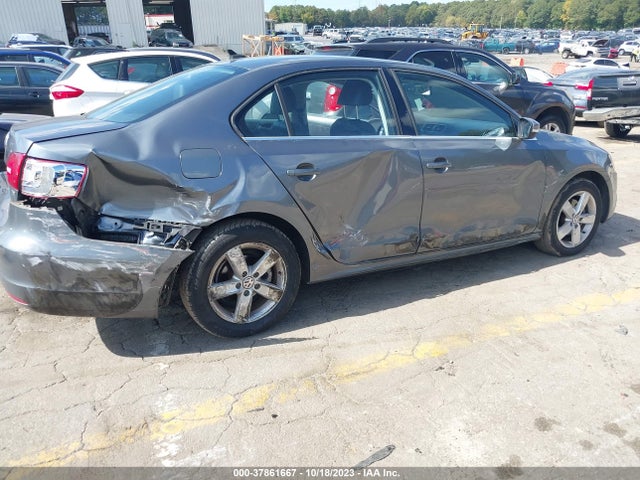 2014 VOLKSWAGEN JETTA 2.0L TDI VIN: 3VWLL7AJXEM403909