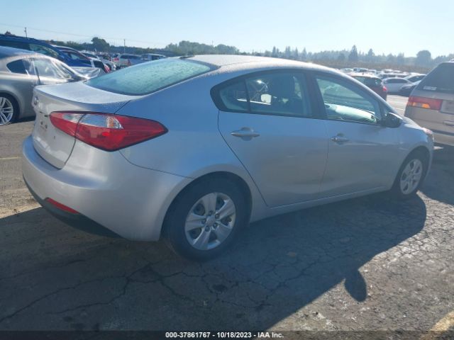 KNAFK4A68F5261674 KIA FORTE LX